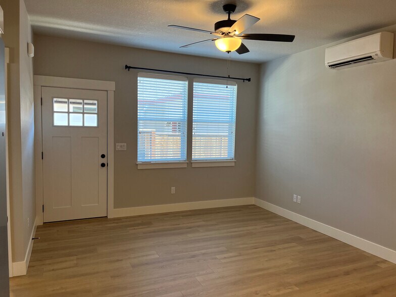 Building Photo - 2958 NW 15th Way