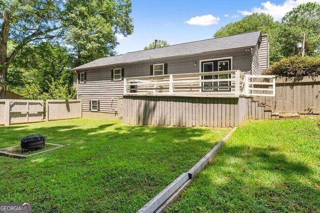 Building Photo - 4035 Thames Dr