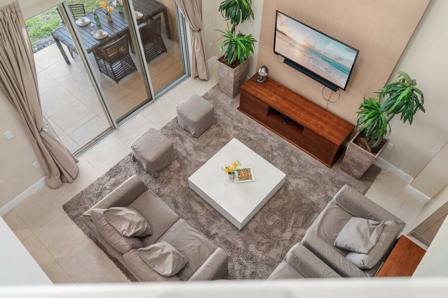 Building Photo - 3231 Brasilia Ave