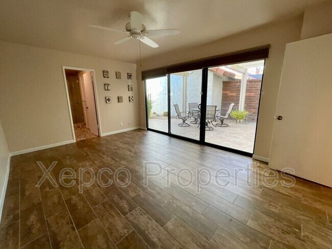 Building Photo - 2353 E Miramonte Cir