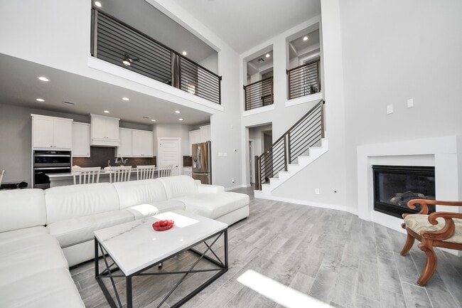 Building Photo - 3815 Favor Frst Ct