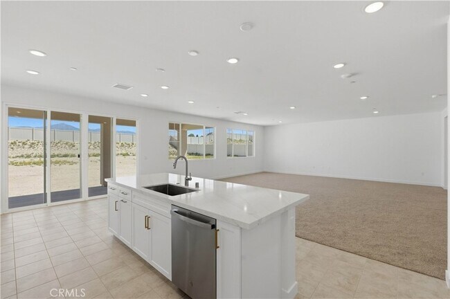 Building Photo - 11647 Saddleback Dr