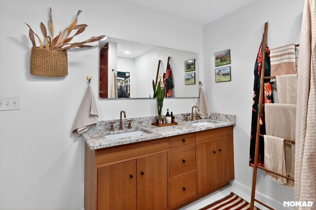 Building Photo - 316 East St