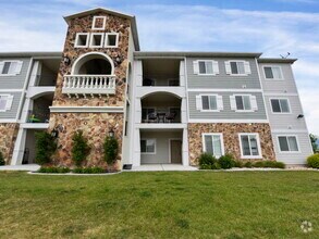 Building Photo - Condo in Saratoga Springs Available July 20th