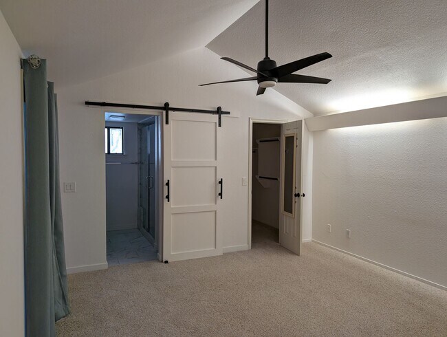 Building Photo - Cute and updated Clovis home offering wonderful amenities, good size lot, a bid backyard + potent...