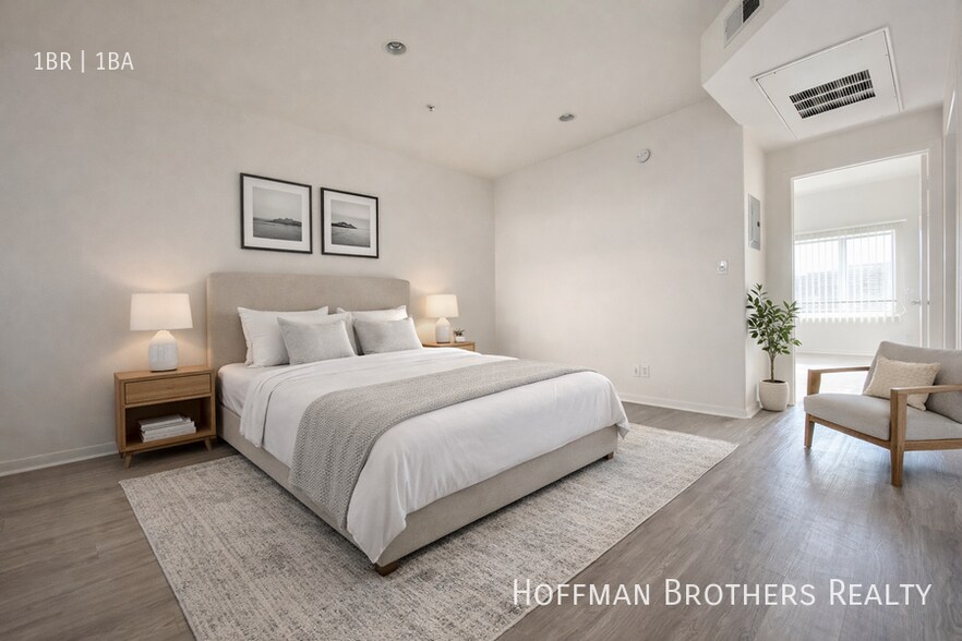 Building Photo - 251 Robinson St