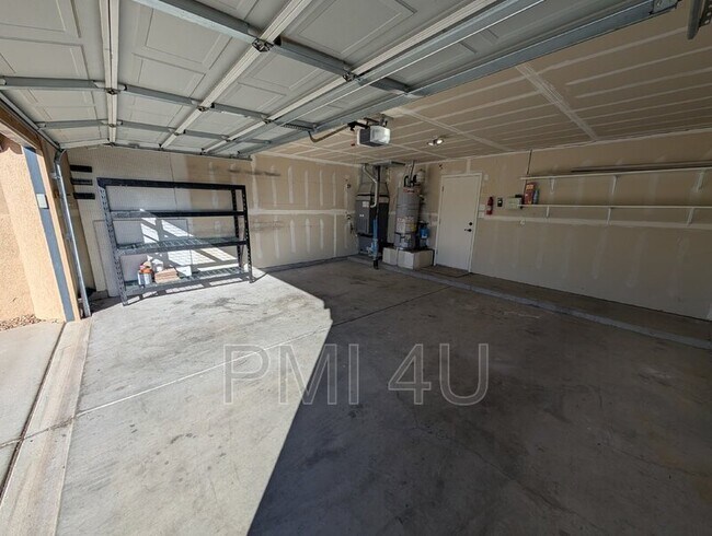 Building Photo - 12612 Carmel Ct NE