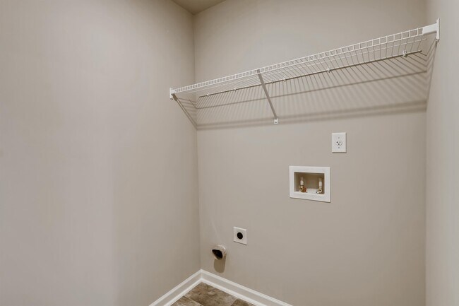 Building Photo - 250 Sweet Bay Ln