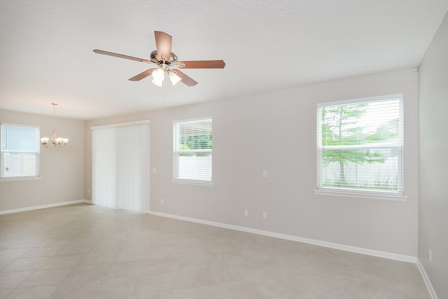Building Photo - 7046 Crispin Cove Dr