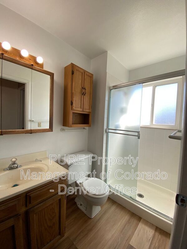 Building Photo - 10750 Owens St