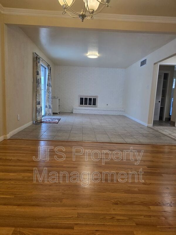 Building Photo - 1033 Woodshire Way