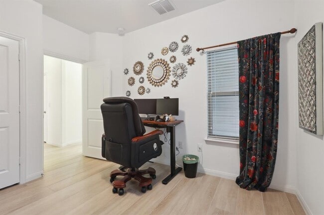 Building Photo - 1107 Cadence Dr