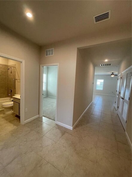 Building Photo - 6800 Pebblebrooke Wy