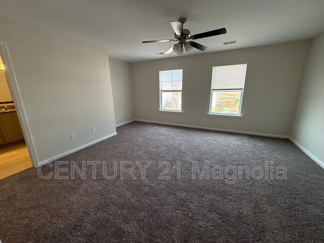 Building Photo - 815 Delta Ln