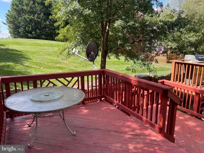 Building Photo - 3996 Royal Lytham Dr