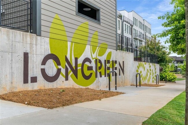 Building Photo - 1272 Longreen Ter NW