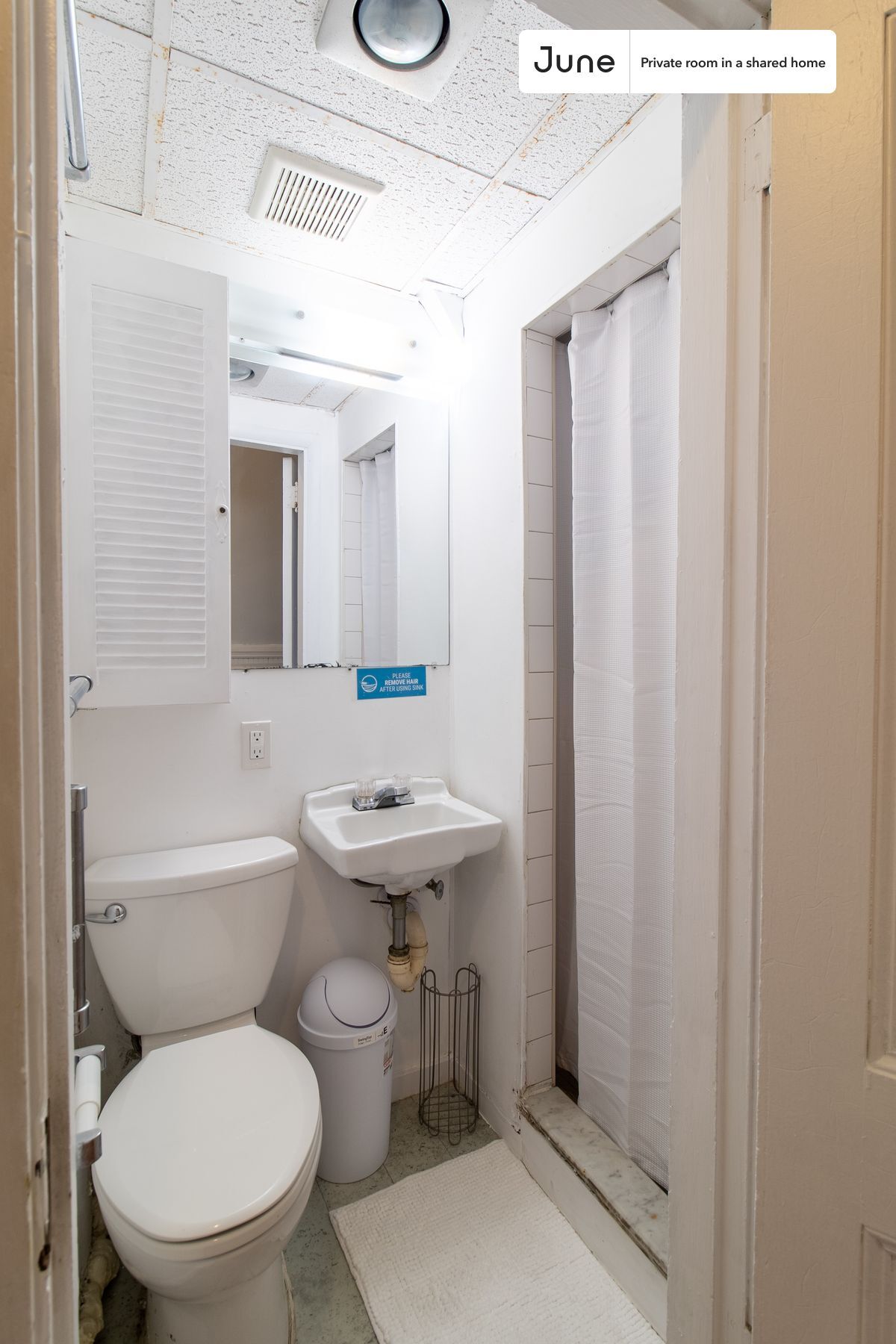 Building Photo - Room in Shared 3 bed/1 bath home