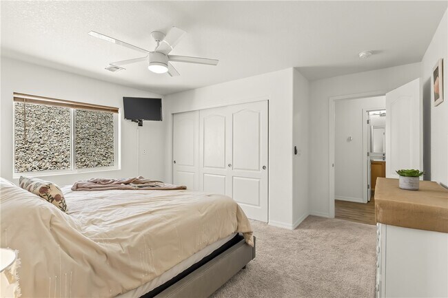 Building Photo - 2631 Bear Mountain Lp