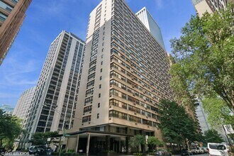 Building Photo - 850 N Dewitt Pl
