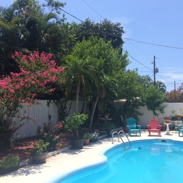 Building Photo - 1831 Kay Dr