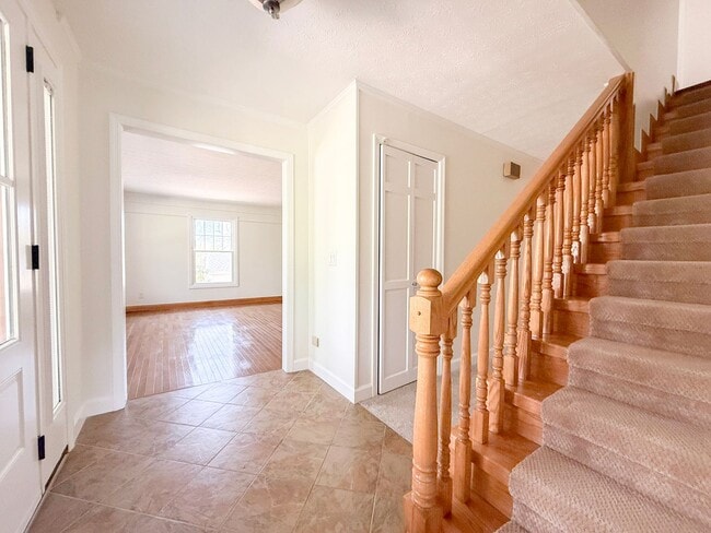 Building Photo - Private 5-Bedroom Dream Home with Creek, Pond & 3 Levels of Living Space