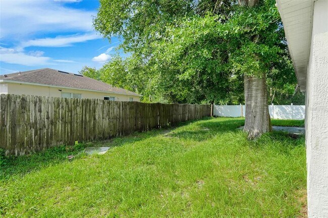 Building Photo - 810 Valnera Ct