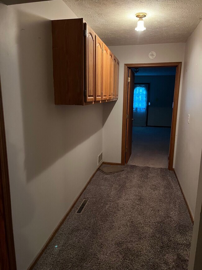 Primary Photo - 3776 E Country Club Rd