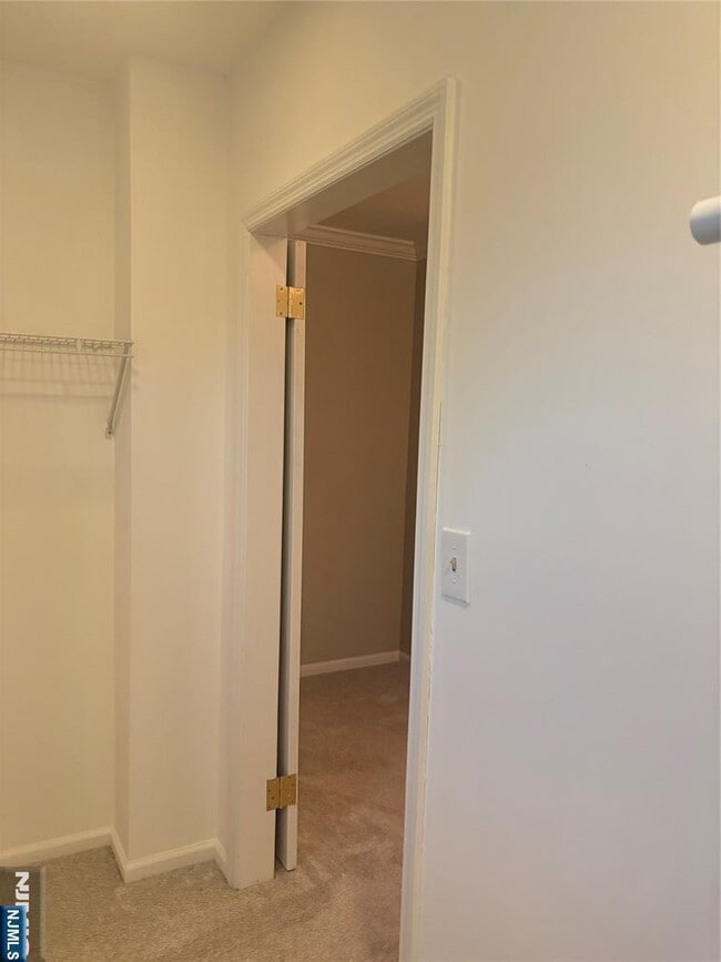 Building Photo - 24 Maiden Ln