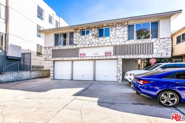 Building Photo - 1462 S Shenandoah St