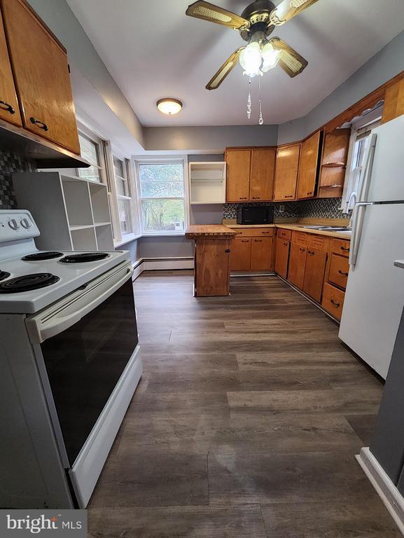 Building Photo - 13723 Dumfries Rd