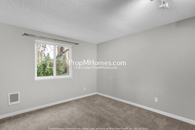 Building Photo - Updated Condo in Westlake Village – Privat...