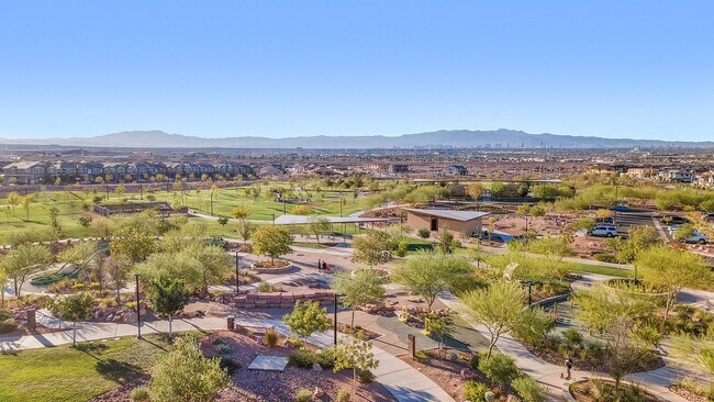 Building Photo - Beautiful Cadence 3 bedroom, 2.5 Baths, 2 car garage Townhome