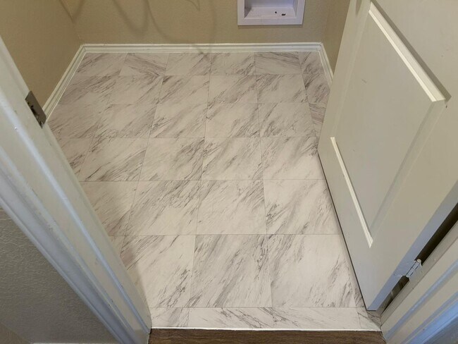 Building Photo - 13507 Hummel Lp