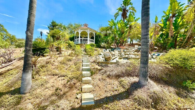 Building Photo - Stunning Two-Story Estate Home in the Gated and Lovely Champagne Crest Community of Fallbrook!