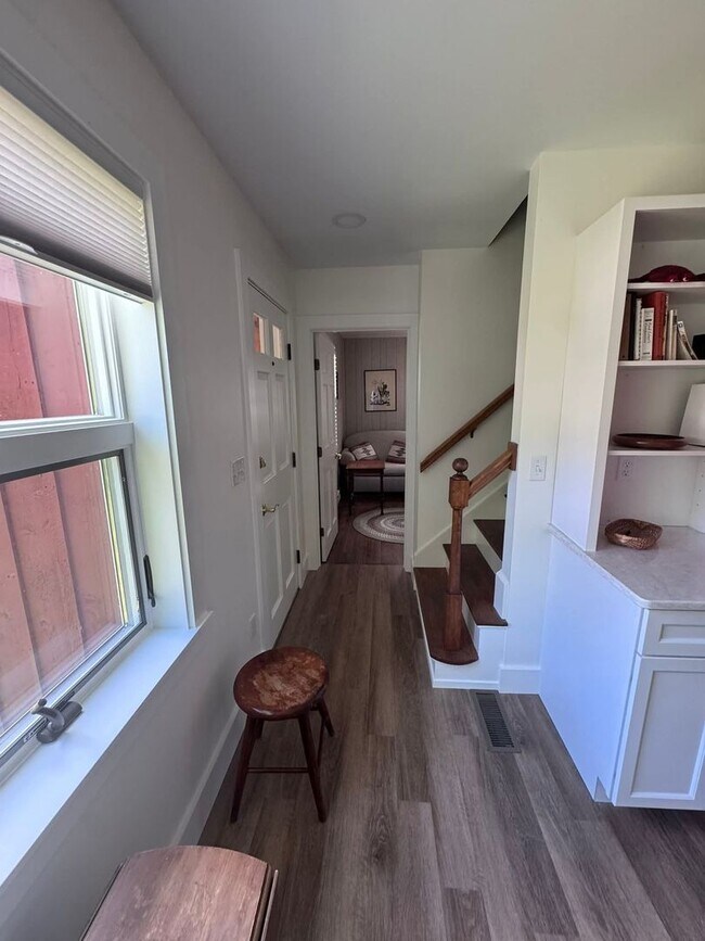 Building Photo - 2BR WATERFRONT OASIS RETREAT Webb Field Rd