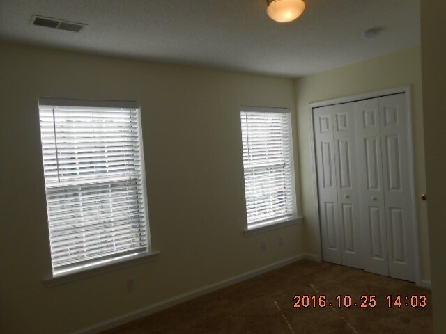 Building Photo - Three bedroom Town House in The Farm at Buckwalter