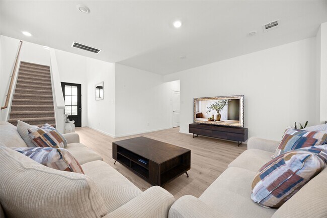 Building Photo - 21734 Heather Elm Dr