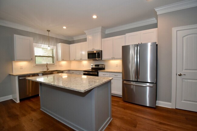 Building Photo - Three Bed Two Bath Home in Choudrant