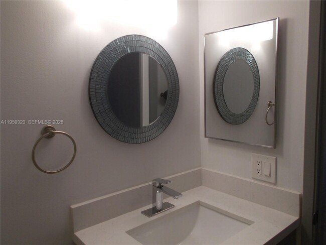 Building Photo - 701 SW 141st Ave