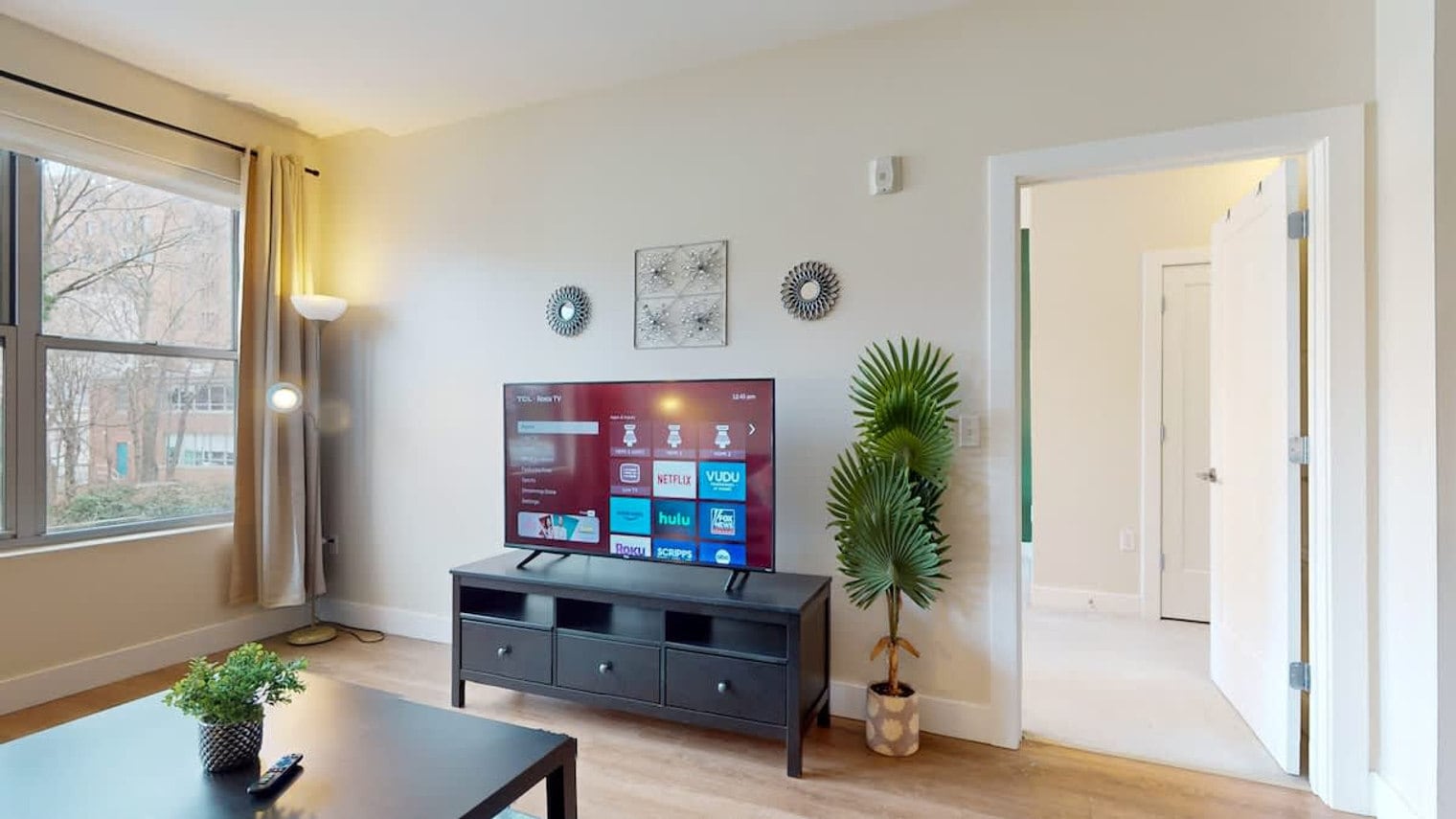 Building Photo - 545 Bedford St