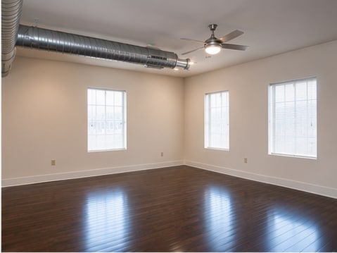 Bedroom - 33 W North Ave