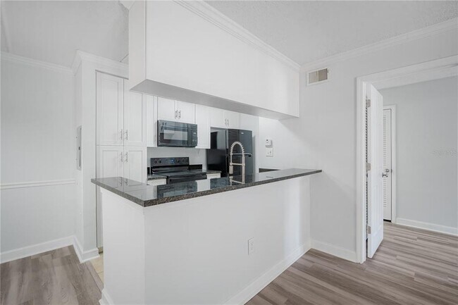Building Photo - 5305 San Sebastian Ct