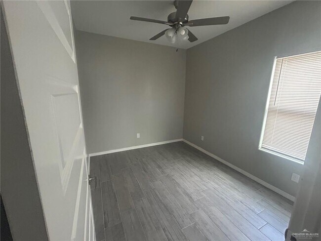 Building Photo - 1723 Stauffers St