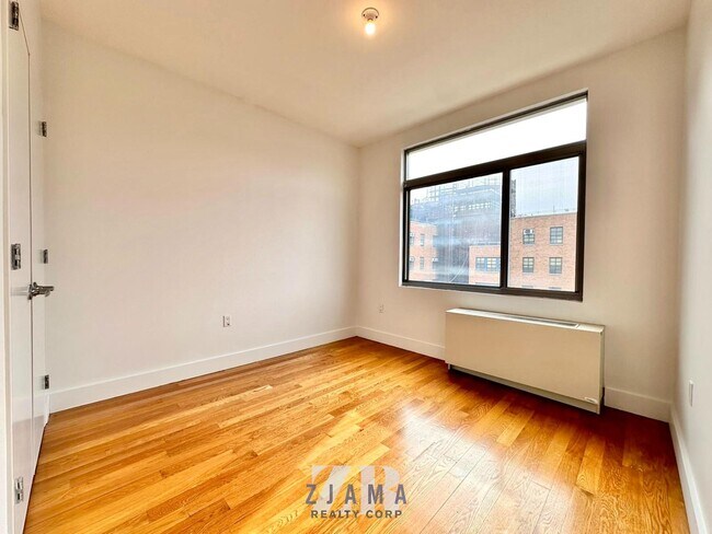 Building Photo - 836 Bergen St