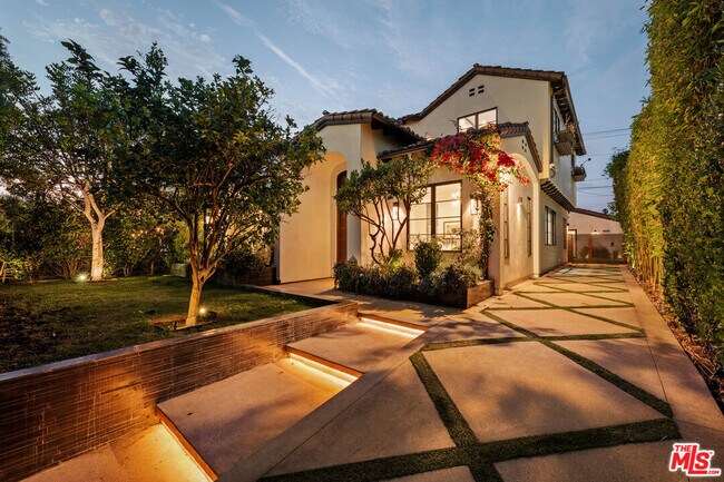 Building Photo - 6607 Maryland Dr