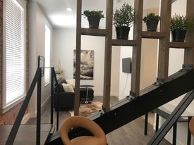 Building Photo - 124 N 29th St