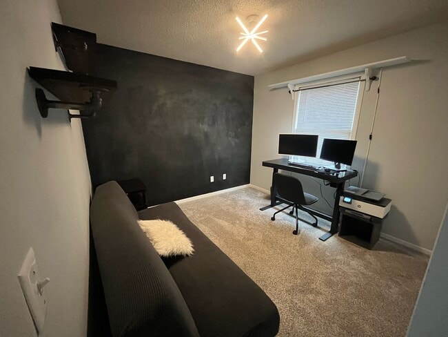 Building Photo - 2319 10th St