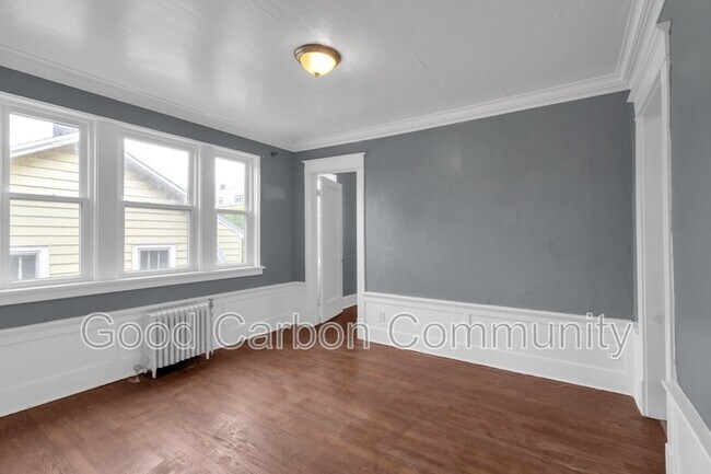 Building Photo - 7 E Depew Ave