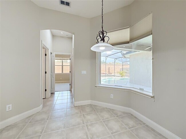 Building Photo - 10824 Woodchase Cir