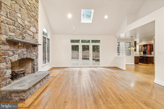 Building Photo - 2527 Hunter Mill Rd